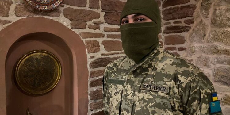 A soldier’s hidden identity shines a light on troubled history of Crimea’s Tatars | CNN