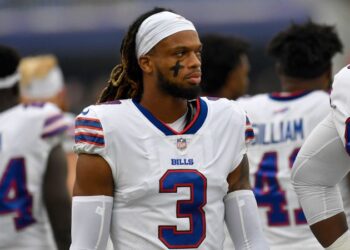 Damar Hamlin discharged after spending more than a week hospitalized due to a cardiac arrest | CNN