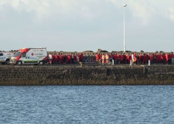 Dozens feared drowned after migrant boat sinks off Spain’s Canary Islands | CNN