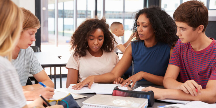 Fight against racism: end segregation in schools and halt xenophobia in media | News | European Parliament Fight against racism: end segregation in schools and halt xenophobia in media | News | European Parliament