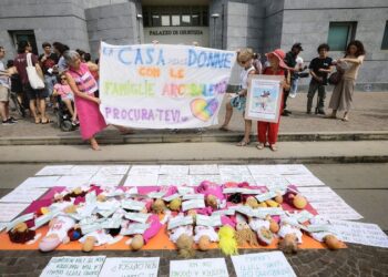 Italian women protest prosecutor’s call to erase lesbian mother’s name from child’s birth certificate | CNN