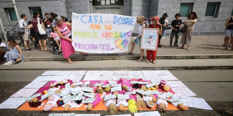 Italian women protest prosecutor’s call to erase lesbian mother’s name from child’s birth certificate | CNN