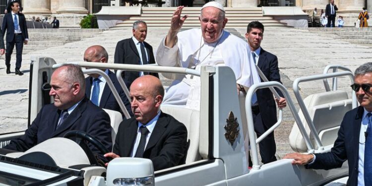 ‘Keep me in your prayers,’ Pope Francis asks faithful after surgery | CNN