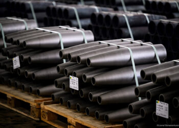 MEPs endorse plan to provide more ammunition for Ukraine | News | European Parliament