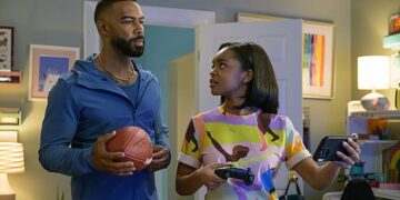 Marsai Martin and Omari Hardwick play to win in ‘Fantasy Football’ | CNN