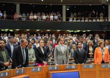Opening: minute of silence in memory of victims of floods in Italy | News | European Parliament