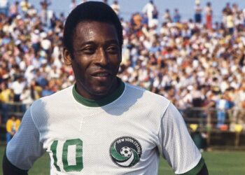 Pelé’s final hurrah at New York Cosmos helped spark ‘sporting revolution’ across North America | CNN