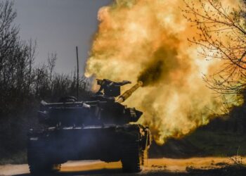 Russia’s war in Ukraine is undermining global efforts to tackle the climate crisis, new report finds | CNN