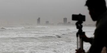 Tens of thousands evacuated as India and Pakistan brace for Cyclone Biparjoy | CNN