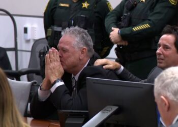 Then-Parkland school resource officer who stayed outside during mass shooting found not guilty | CNN