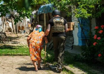 ‘What is there to be afraid of?’ Ukrainians in battered southern town hopeful about counteroffensive | CNN