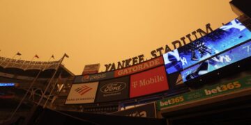 Wildfire smoke continues to wreak havoc on US sports | CNN