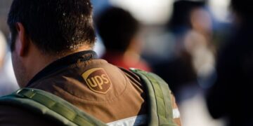 With a month before strike deadline, Teamsters walk away from talks with UPS | CNN Business