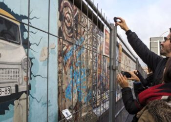 Berlin Wall Fast Facts | CNN