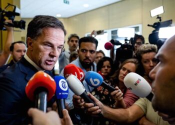 Dutch PM Mark Rutte to leave politics after government collapses | CNN