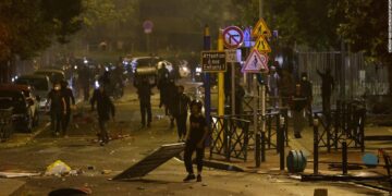 Live updates: Protests rock France after police shooting of teenager