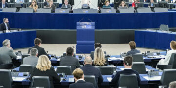 Parliament strengthens integrity, independence and accountability | News | European Parliament