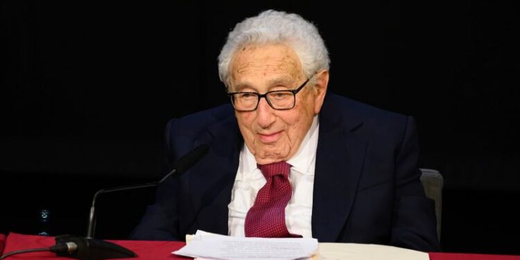 Xi hails ‘old friend’ Kissinger during meeting that harks back to an era of warmer ties | CNN