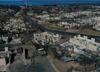 As hundreds remain missing after Maui wildfires, electric company admits evidence on how blaze started may be compromised | CNN