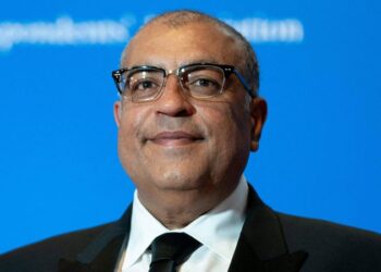 CBS News Chief Neeraj Khemlani is stepping down from his role | CNN Business