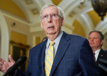 Capitol physician medically clears McConnell after health scares prompt new questions over his leadership position | CNN Politics