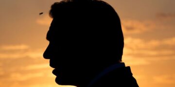 DeSantis faces new leadership test as Hurricane Idalia barrels toward Florida | CNN Politics