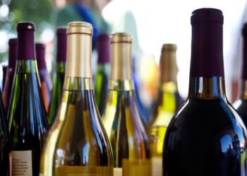 France and EU to spend 215 million euros shoring up struggling wine producers | CNN