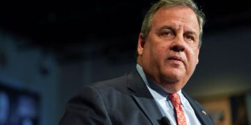 GOP megadonor and Anthony Scaramucci among early donors to Chris Christie super PAC | CNN Politics