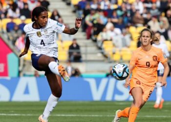 Inspired by Serena Williams, US soccer star Naomi Girma wants to spur on the next generation | CNN