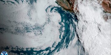 Live updates: Tropical Storm Hilary on path to San Diego, California as Mexico issues hurricane warning