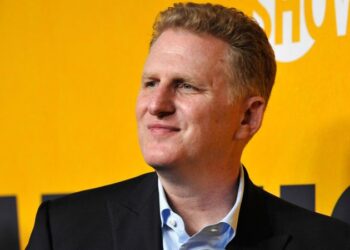 Michael Rapaport reveals what Jennifer Aniston and Brad Pitt offered guests at their wedding | CNN