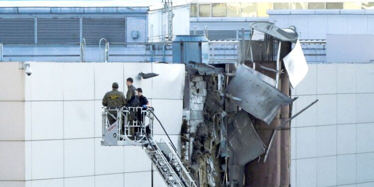 Moscow briefly shuts all major airports after alleged drone attack | CNN