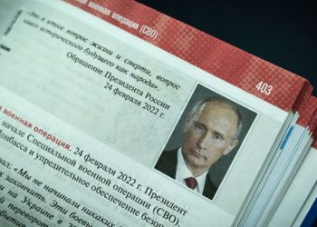 Russia’s latest effort to sway young minds: High-school textbooks praising the conflict in Ukraine | CNN