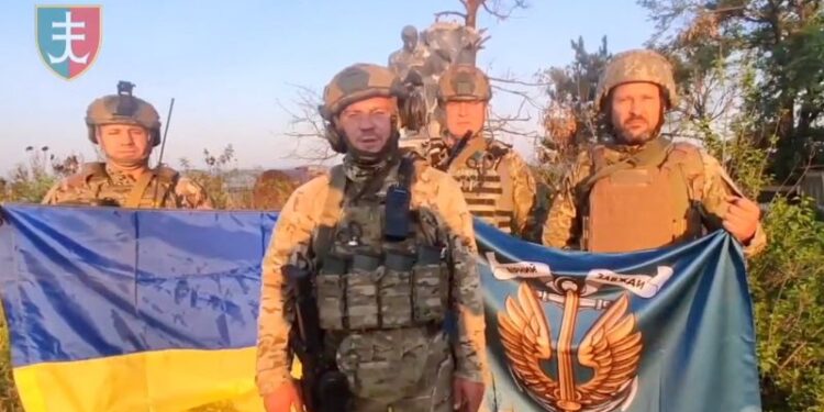 Ukraine’s counteroffensive inches forward, with the help of cluster bombs | CNN