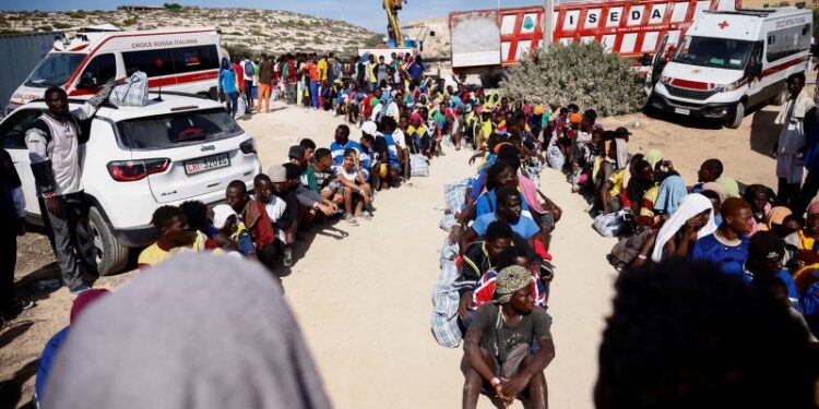7,000 people arrive on Italian island of 6,000 as migrant crisis overwhelms Lampedusa | CNN 7,000 people arrive on Italian island of 6,000 as migrant crisis overwhelms Lampedusa | CNN