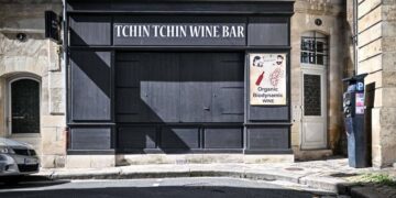 Botulism outbreak linked to sardines at Bordeaux restaurant leaves 1 dead, 8 hospitalized | CNN