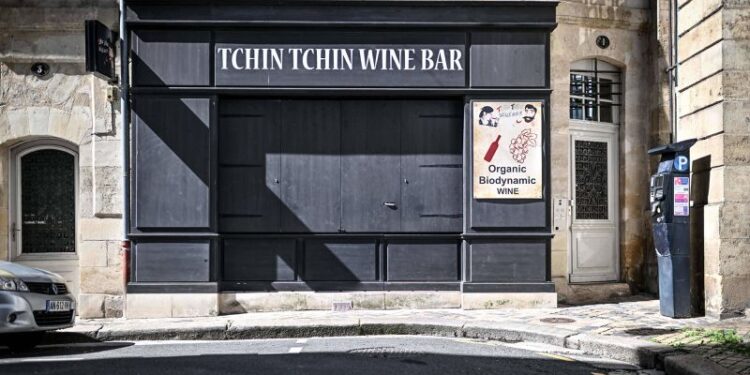 Botulism outbreak linked to sardines at Bordeaux restaurant leaves 1 dead, 8 hospitalized | CNN