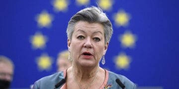 EU asks Poland for ‘clarifications’ on visa fraud allegations | CNN