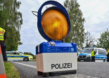 Germany ramps up border controls with Poland and Czech Republic to ‘limit human trafficking’ | CNN