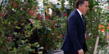 Hunter Biden tells court he plans to plead not guilty to gun charges | CNN Politics