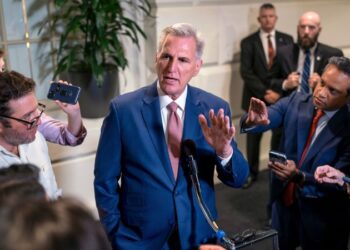 McCarthy says defense spending bill will get a vote this week ‘win or lose’ | CNN Politics