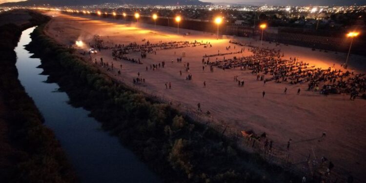 Mexico makes agreement with US to deport migrants from its border cities amid ongoing surge in illegal migration | CNN