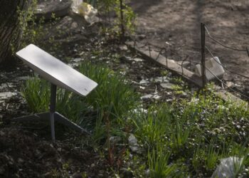 Starlink in use on ‘all front lines,’ Ukraine spy chief says, but wasn’t active ‘for time’ over Crimea | CNN