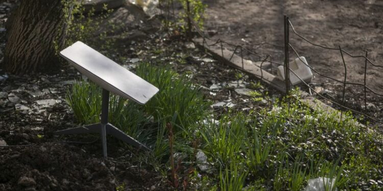 Starlink in use on ‘all front lines,’ Ukraine spy chief says, but wasn’t active ‘for time’ over Crimea | CNN