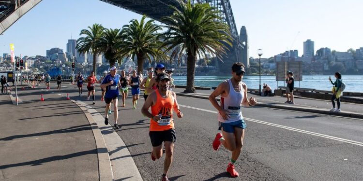 Sydney Marathon runners hospitalized as Australia swelters in unusual spring heat wave | CNN