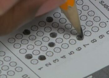 Tennessee aims to tackle pandemic learning loss by making some kids repeat third grade | CNN