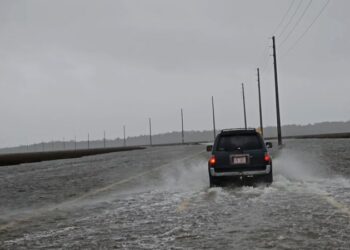 Tropical Storm Ophelia makes landfall in North Carolina and will now trek up the East Coast | CNN