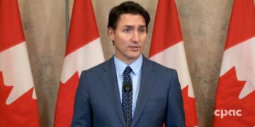 Trudeau apologizes for ’embarassing’ celebration of Ukrainian veteran who fought for Nazi unit in World War II | CNN