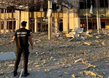 Ukraine says Russian ships still launching strikes after alleged death of commander as US Abrams tanks arrive | CNN