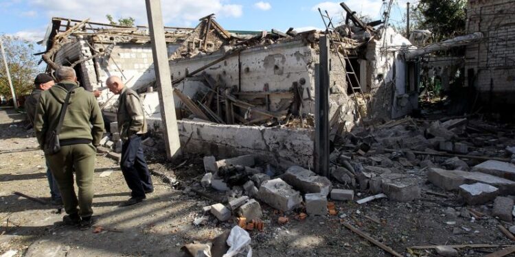 A secret weapons delivery and a cross-river raid: Here’s what to know about the latest in Ukraine | CNN